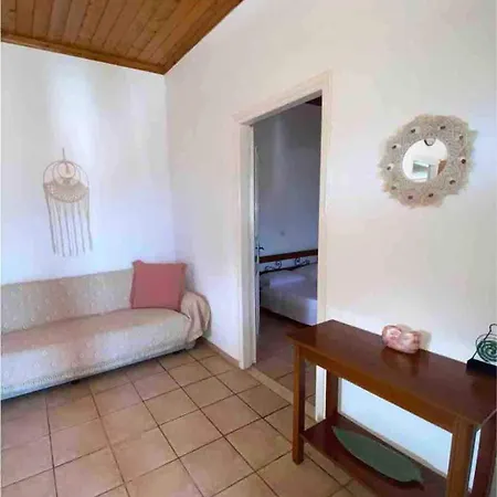 Tania House , Loggos Paxos * Longós